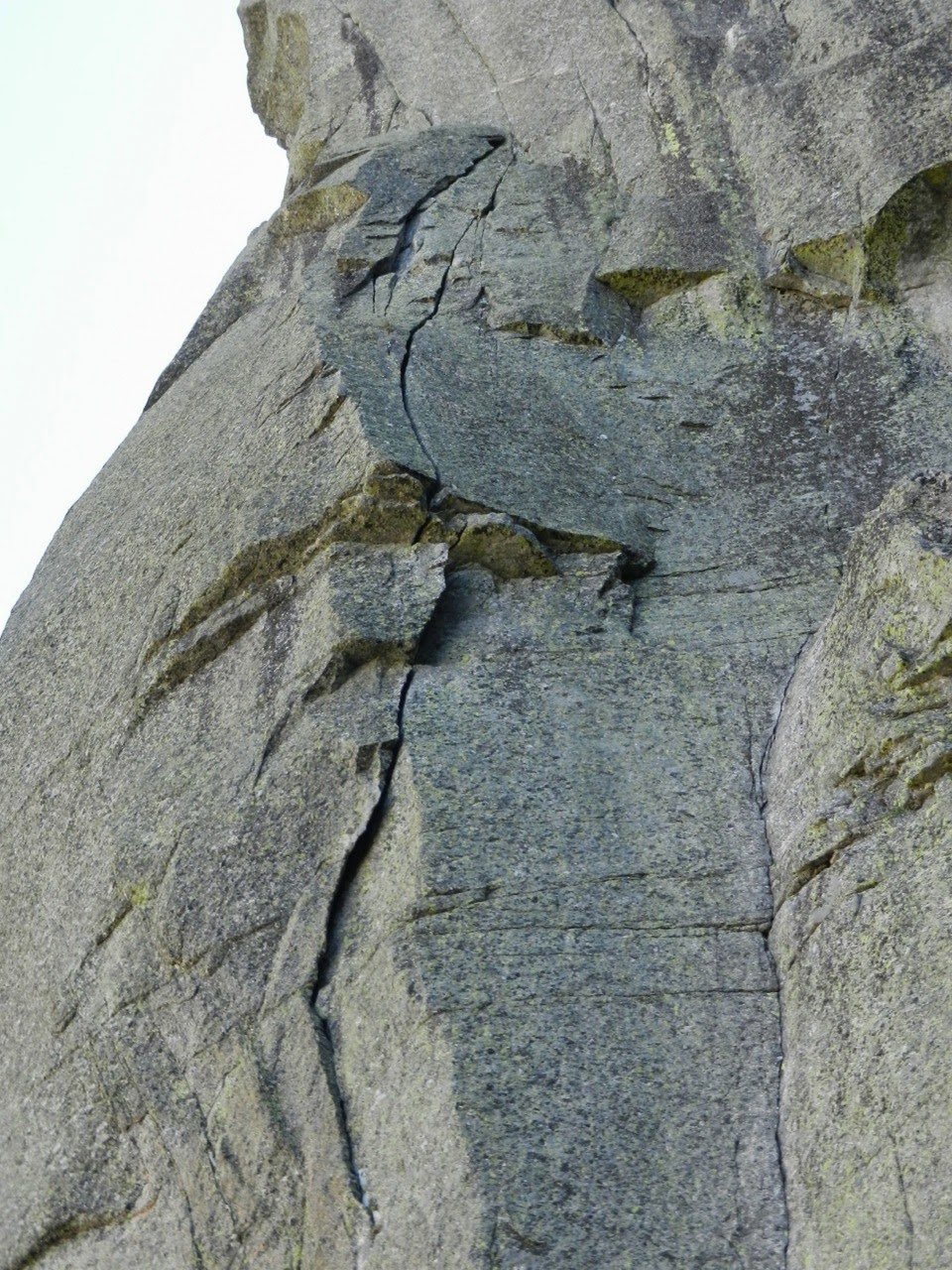 Tiempo de Cambio, 7a+ (6b+/A1). Peña del Aguila. Galayos