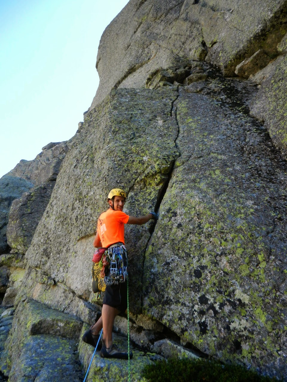 Tiempo de Cambio, 7a+ (6b+/A1). Peña del Aguila. Galayos