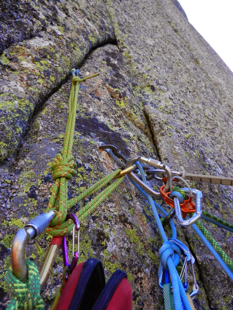 Tiempo de Cambio, 7a+ (6b+/A1). Peña del Aguila. Galayos