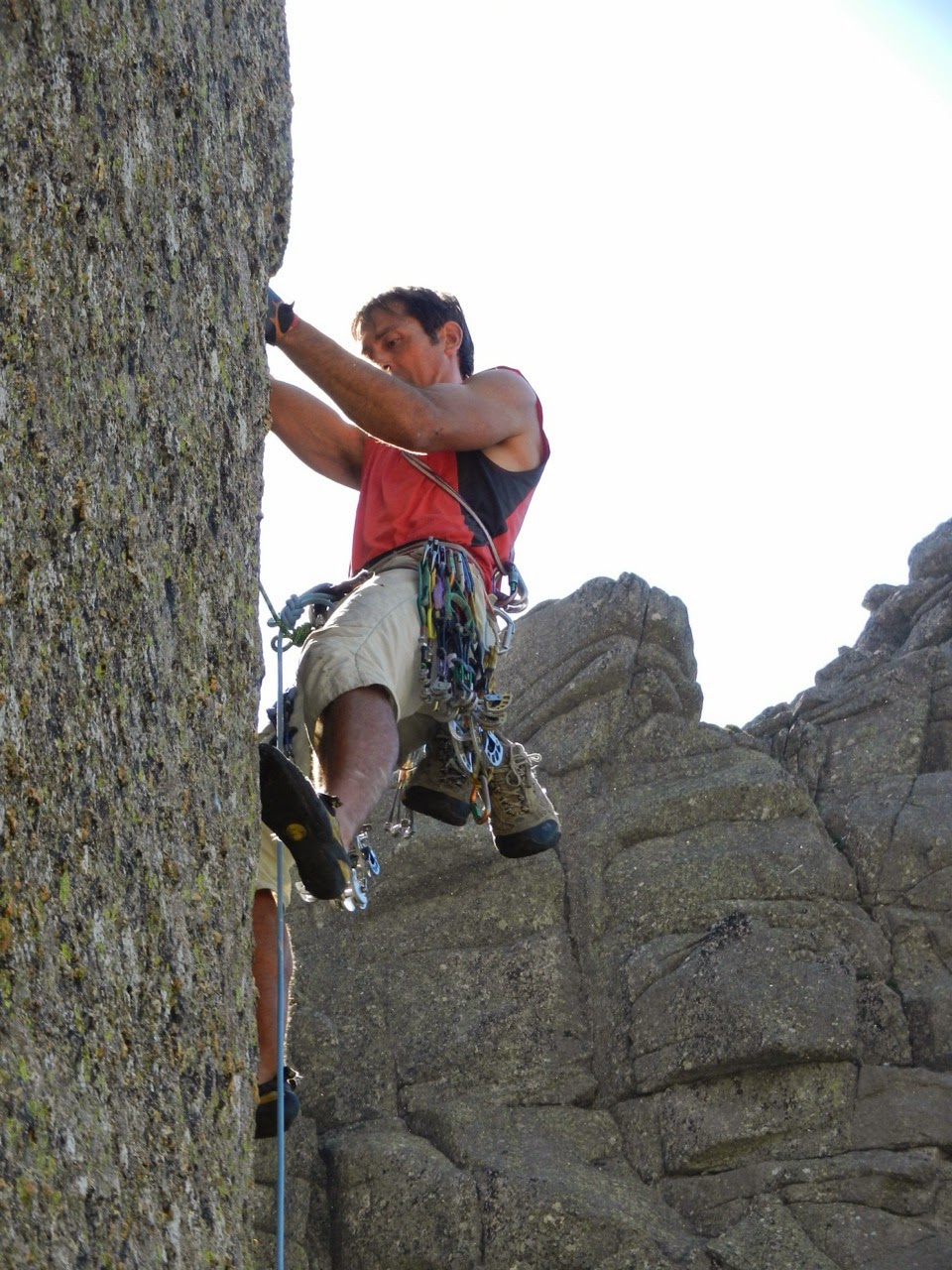 Tiempo de Cambio, 7a+ (6b+/A1). Peña del Aguila. Galayos