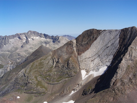 Pirineos. Garmo Negro, Argualas y Algas