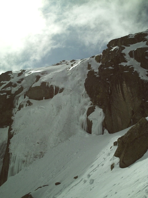 Gredos. El circo de la Nava. Escalada en hielo