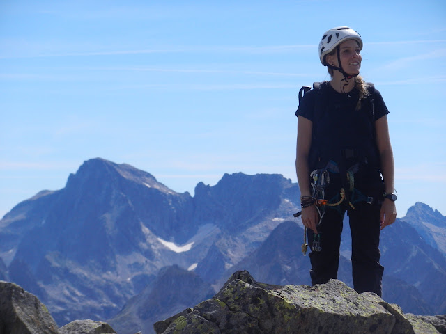 Ascensión guiada al Midi d´Ossau por la vía normal.