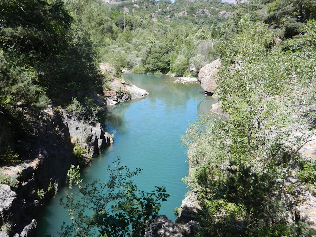 Hoz de Jaca - Santa Elena. Pirineos en familia