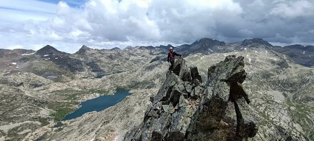 Vía de los Guardas, Vº 210m, Aguja de Bachimaña.