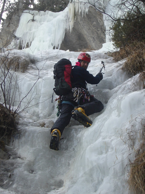 Escalada en hielo en Fournel, Freissinieres, Ceillac. 2005