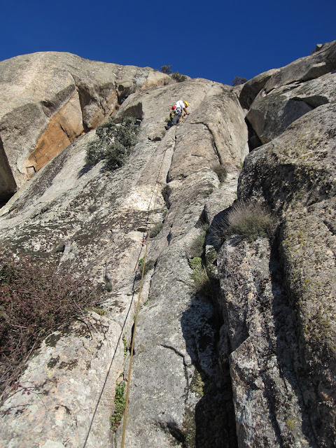 Vía Brothers al pico de la miel. La cabrera