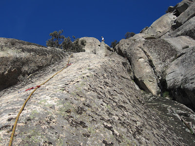Vía Brothers al pico de la miel. La cabrera