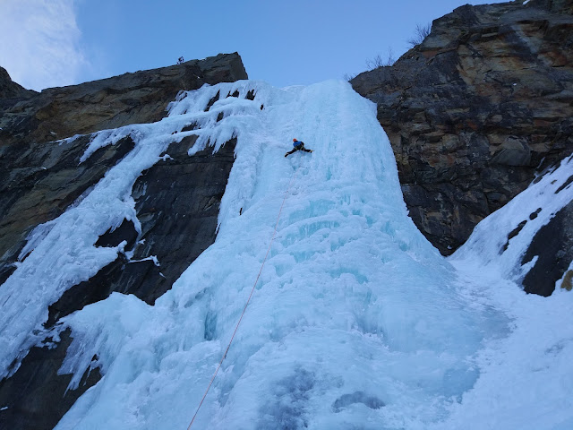 Cascada de hielo Patri, Cogne, Alpes Italianos