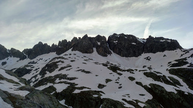 Balaitus por la Brecha Latour