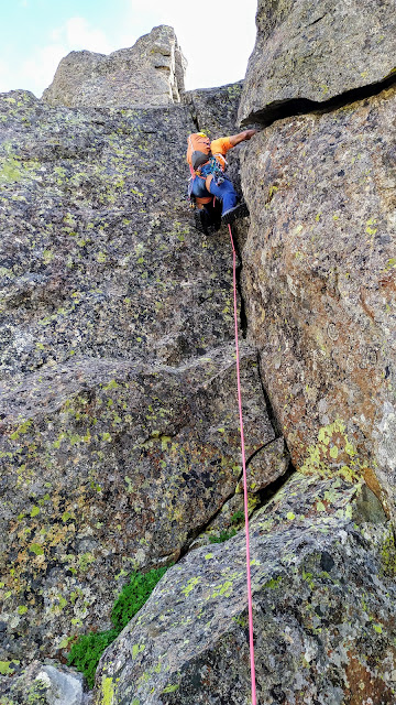 Escalada de las 4 puntas al Midi d`Ossau