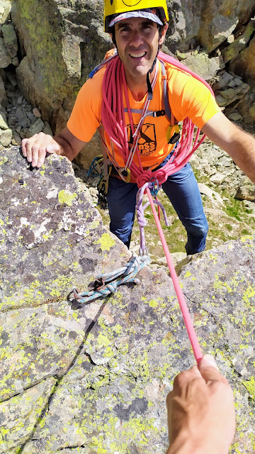 Escalada de las 4 puntas al Midi d`Ossau