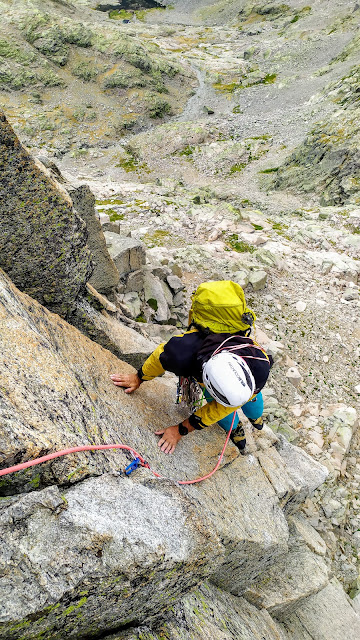 Espolón de los López 130m/6a+, Almanzor. Gredos