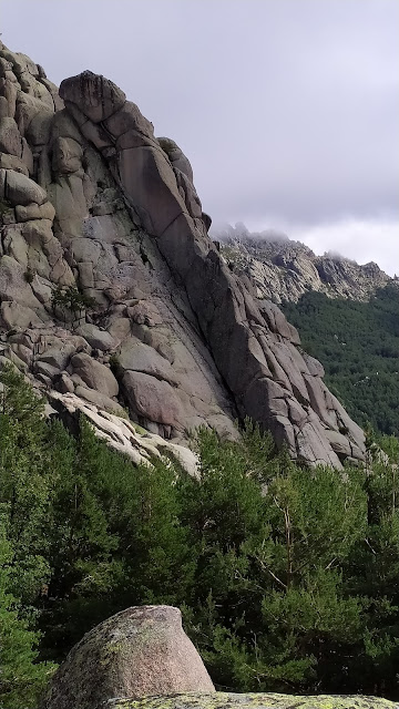 Escalada en las Milaneras. Pedriza Posterior
