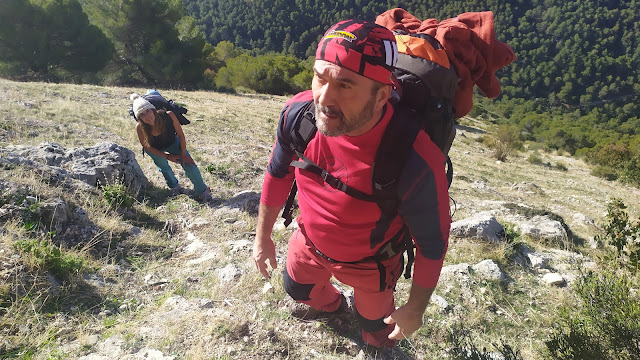 Espolón de la Chovas 180m 6a+/A0, Alcandoras