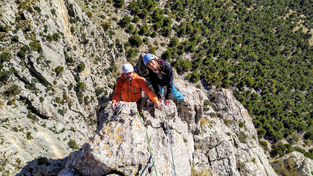Espolón de la Chovas 180m 6a+/A0, Alcandoras