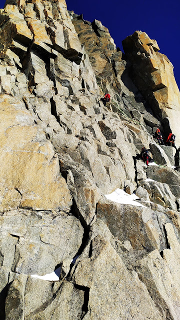 Arista de Diablos al Mont Blanc de Tacul. D+ 600m