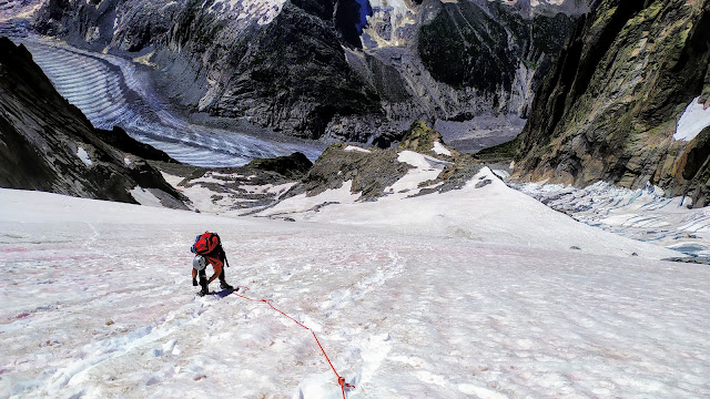 Travesía de los Drus, 900m D