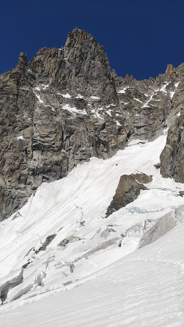 Travesía de los Drus, 900m D