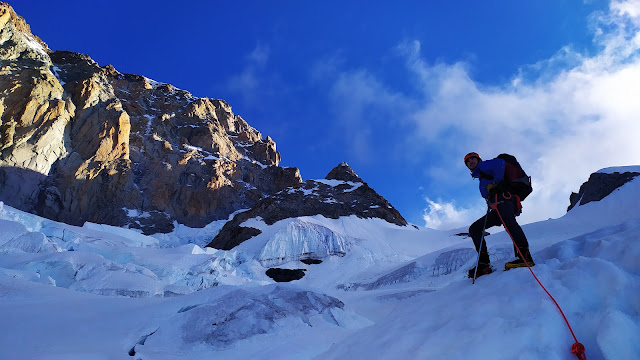 Arista Innominata al Mont Blanc, 1000m MD-