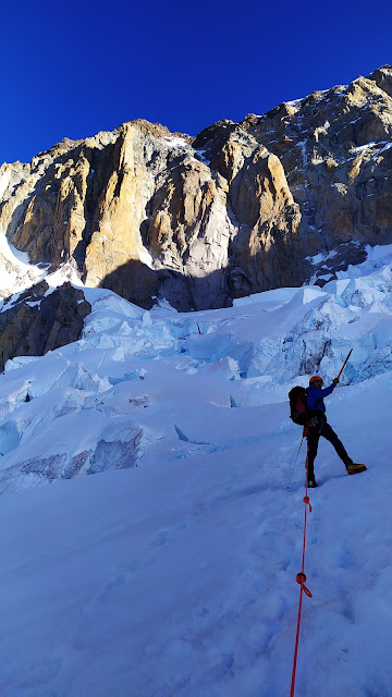 Arista Innominata al Mont Blanc, 1000m MD-
