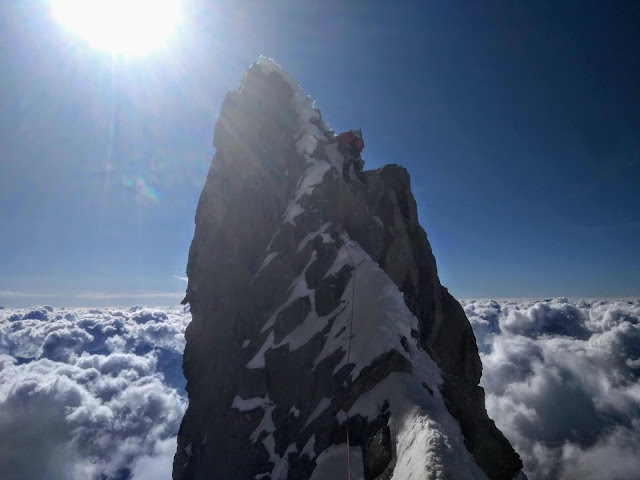 Arista Innominata al Mont Blanc, 1000m MD-