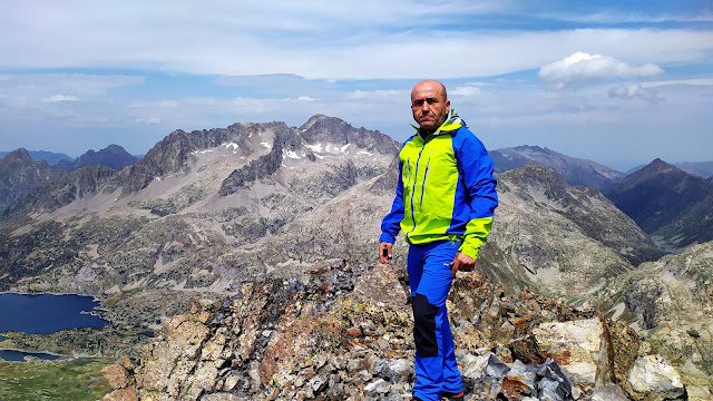 Llena Cantal (2.956m) desde Respomuso