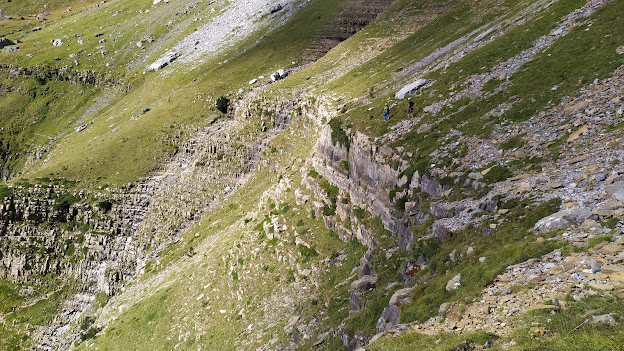 El Retorno del Jedi, ED 350m 6c+ (6b+ obl). Ordesa, pared cóncava.