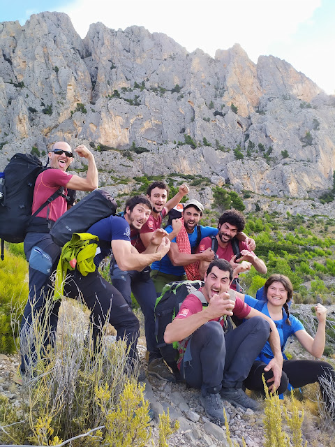 Hermanos de Aguja 500m 7b (6c/A1) Oeste del PuigCampana