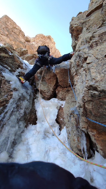 Corredor Maribel D+ 350m, Peña Telera.