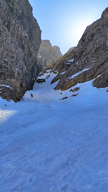 Corredor Maribel D+ 350m, Peña Telera.