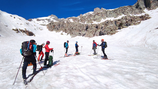 Garmo Negro 3.064m SKIMO - Esquí de Travesía