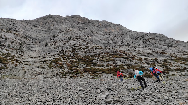 Vía Torrijo al Tobazo (400m 6b/V+ A0)
