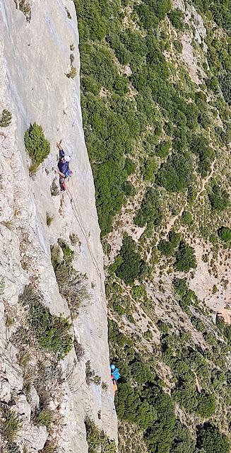 El señor de los Bordillos 200m 6c+/6b. Vilanova de Meià
