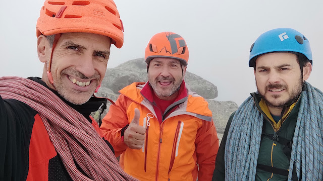 Vía de la Canal 300m IV+, Torozo