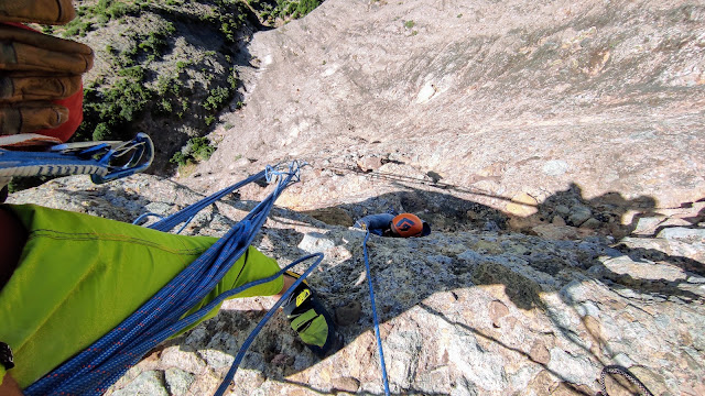 EDU ROCHE 220m (6b+/V+ obl) PEÑA RUEBA