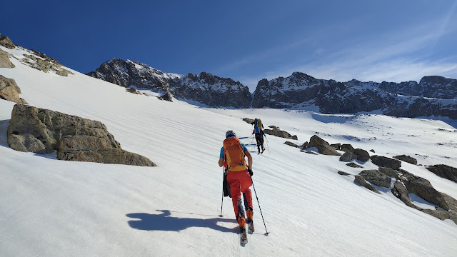 VUELTA AL ANETO - SKIMO + Vallibierna