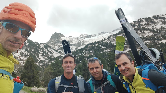 Ascensión al Aneto con esquís 3.404m