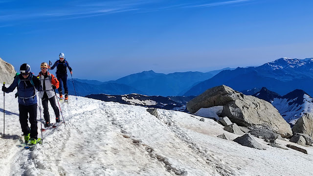Ascensión al Aneto con esquís 3.404m