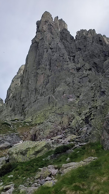 Rivas Acuña a la Punta Maria Luisa, 200m Vº+, Galayos.