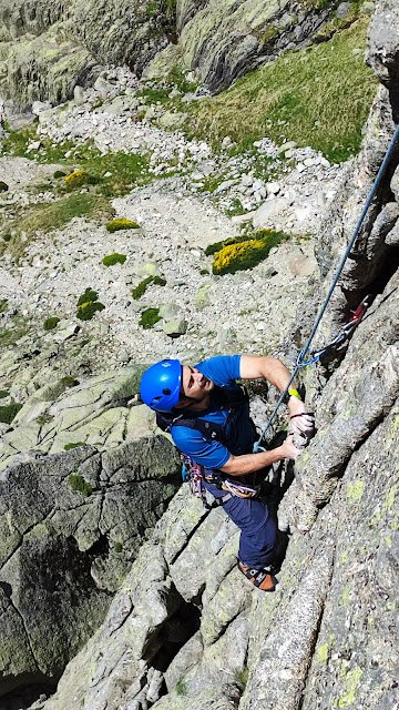 Rivas Acuña a la Punta Maria Luisa, 200m Vº+, Galayos.