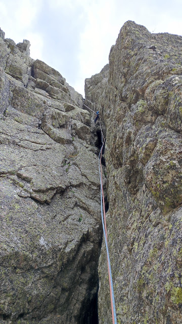 Rivas Acuña a la Punta Maria Luisa, 200m Vº+, Galayos.