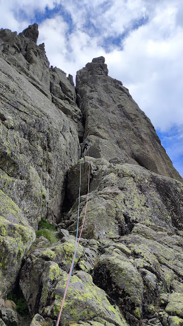 Rivas Acuña a la Punta Maria Luisa, 200m Vº+, Galayos.