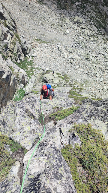 Vía de los Guardas, Vº 210m, Aguja de Bachimaña.