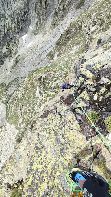 Vía de los Guardas, Vº 210m, Aguja de Bachimaña.