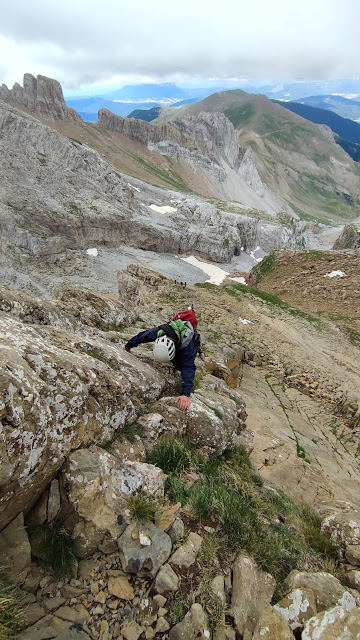 Arista de los Murciélagos (300m, D.) al Aspe 2.640m.