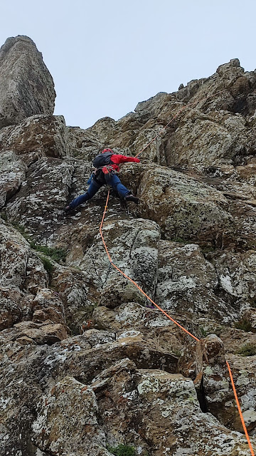 Arista de los Murciélagos (300m, D.) al Aspe 2.640m.