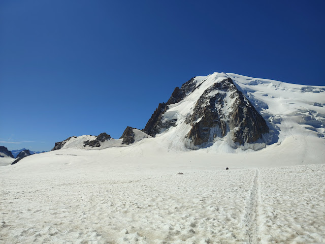 Arista Lachenal + Cosmicos. Chamonix