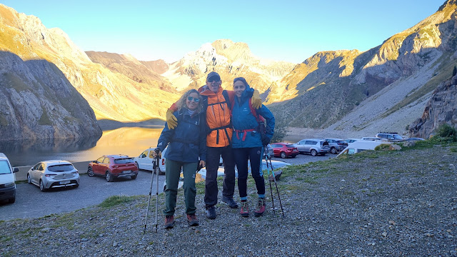 Picos de Vallibierna por la cresta de rocas blancas