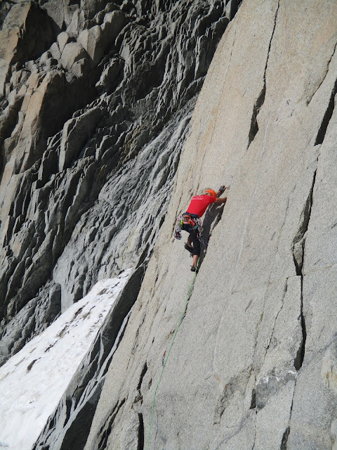 Vía Contamine Punta Lachenal, MD+ 250m